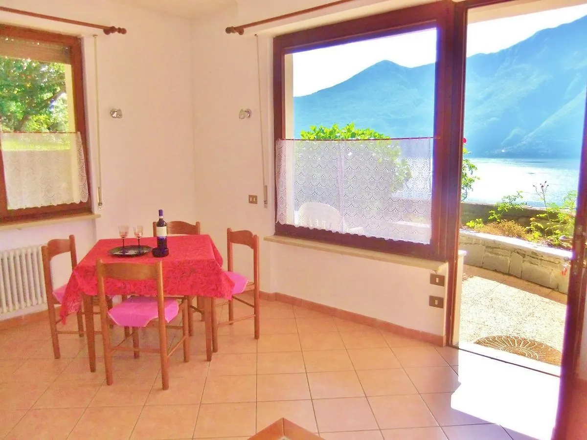 Holiday home Casa Camelie Villa Pino Lago Maggiore Italy